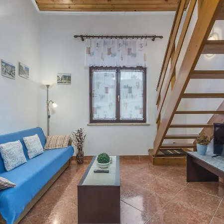 Spacious With Garden In Croatia Apartment *